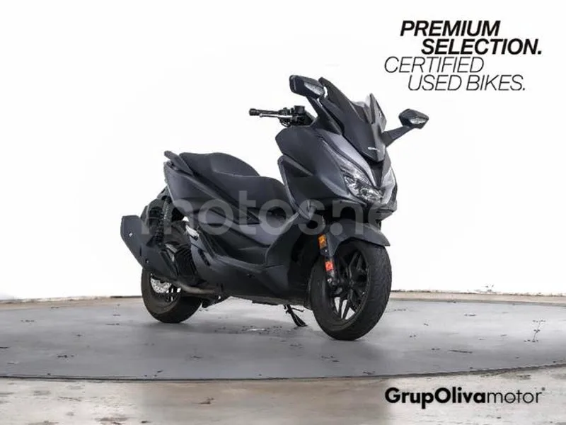 Honda Forza 125 - Vista 3