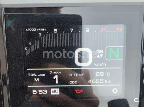 Yamaha MT-09 - Vista 5