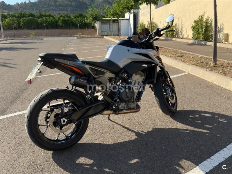 KTM 790 – Vista 7