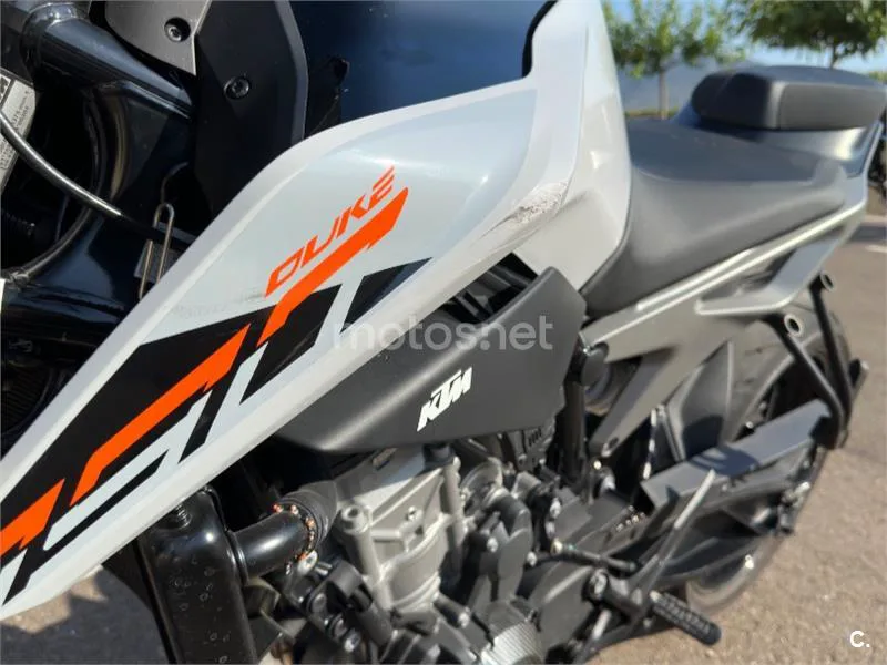 KTM 790 – Vista 9