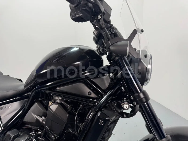 Honda Rebel 1100 - Vista 19