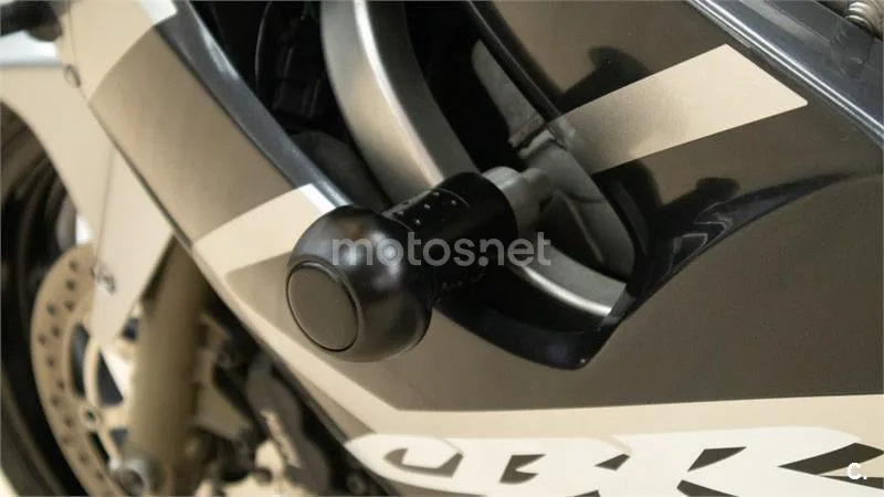 Honda CBR600F - Vista 7