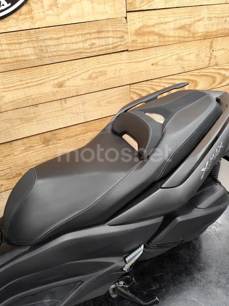 Yamaha XMAX 300 - Vista 13