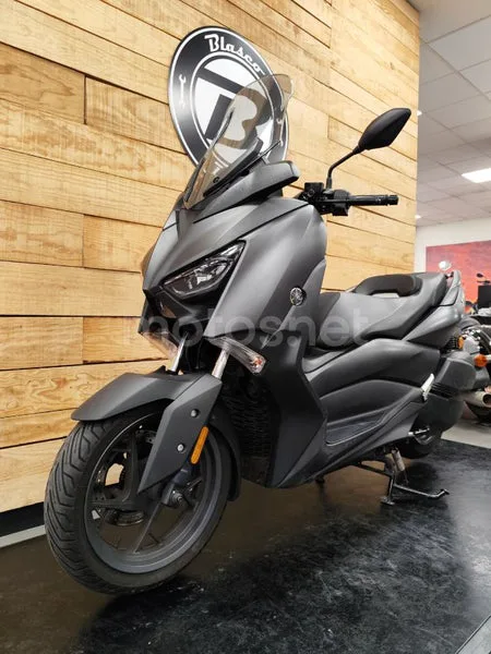 Yamaha XMAX 300 - Vista 16