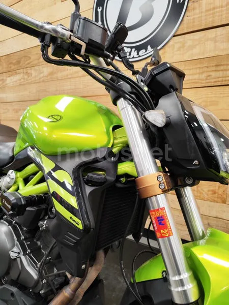 Benelli 302 S - Vista 15