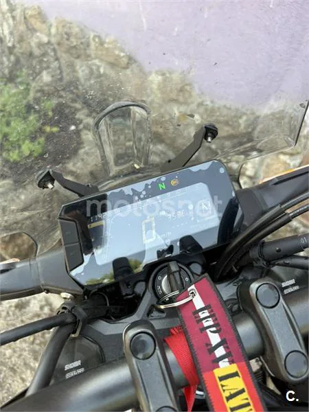 Honda CB125R - Vista 7