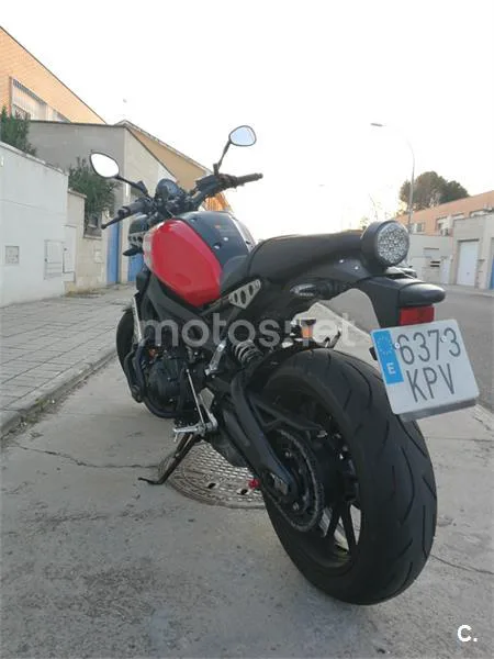 Yamaha XSR900 - Vista 5
