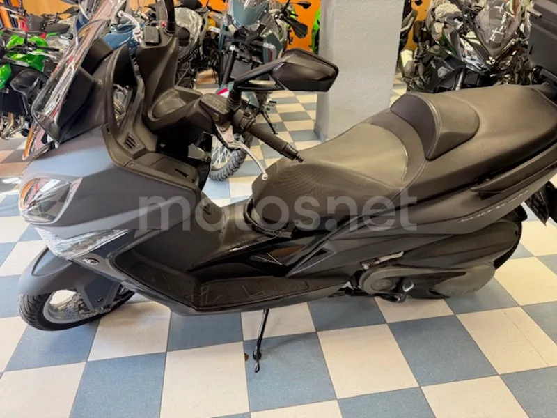 Kymco Xciting 400 - Vista 7