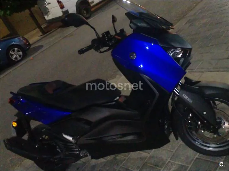 Yamaha XMAX 125 - Vista 3