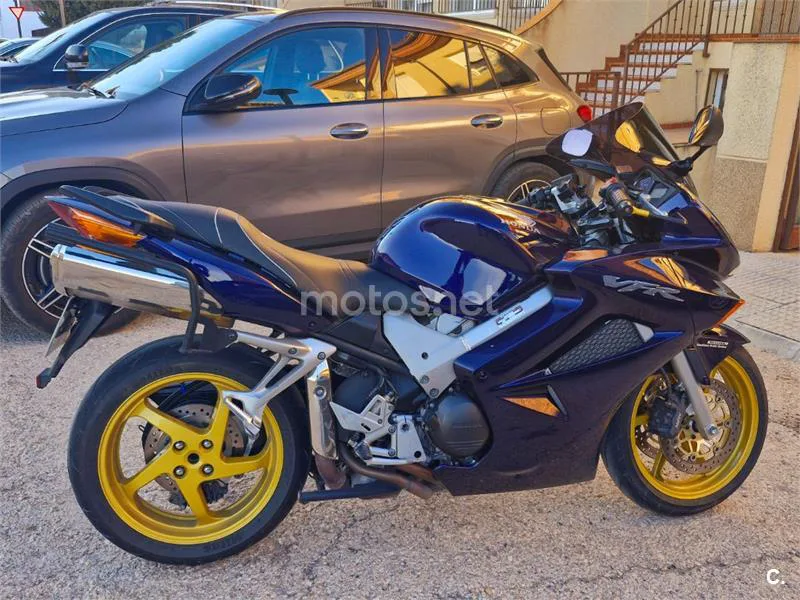 Honda VFR800F - Vista 7