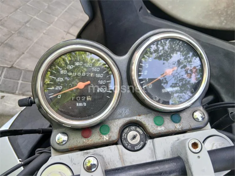 Suzuki GS 500 F – Vista 11