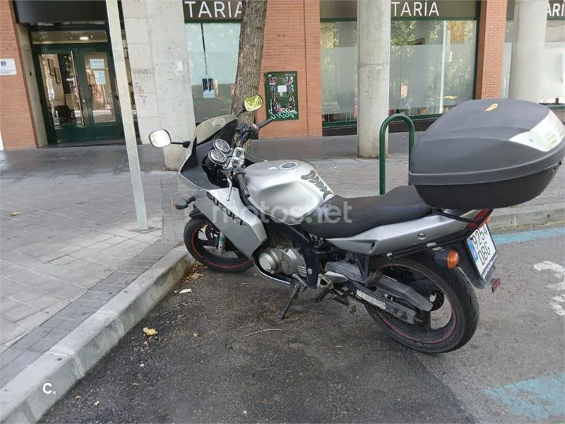 Suzuki GS 500 F – Vista 3