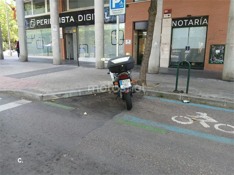Suzuki GS 500 F – Vista 4