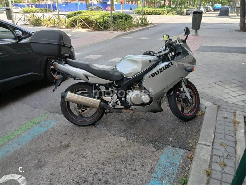 Suzuki GS 500 F – Vista 5