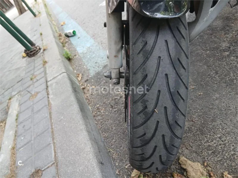 Suzuki GS 500 F – Vista 10
