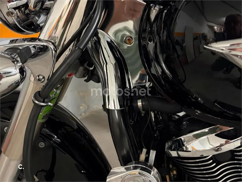 Kawasaki VN900 Classic - Vista 5