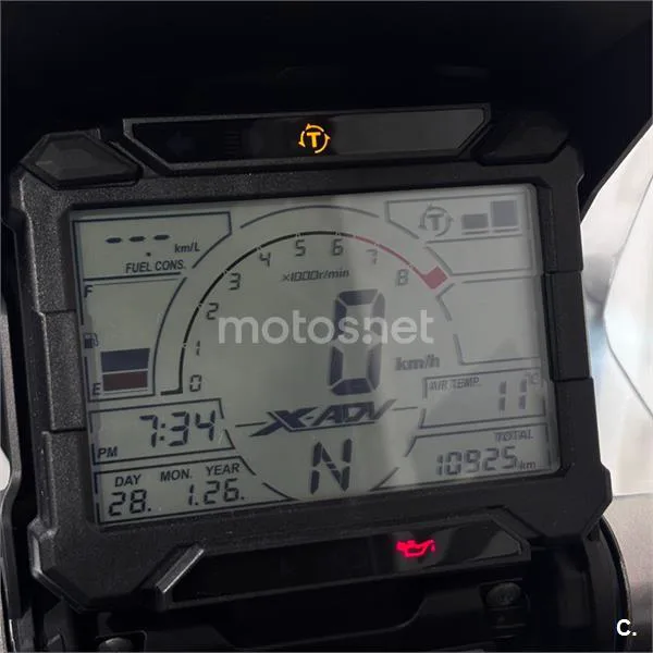 Honda X-ADV - Vista 11