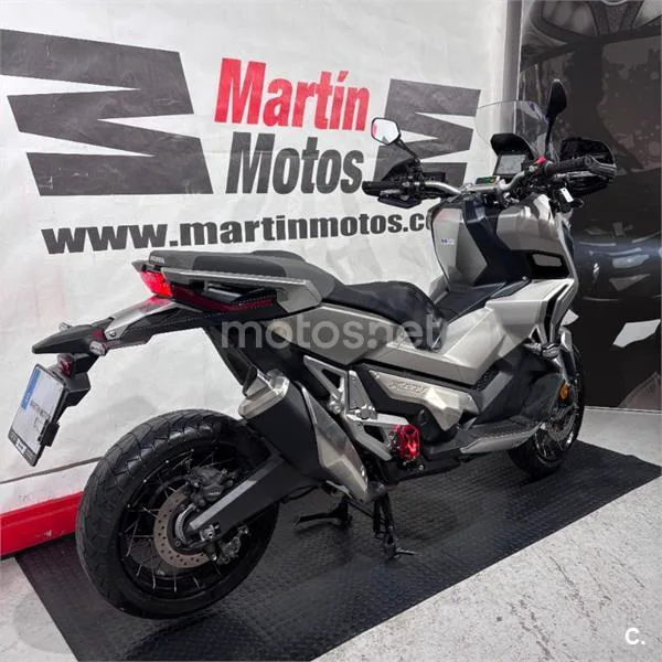 Honda X-ADV - Vista 5