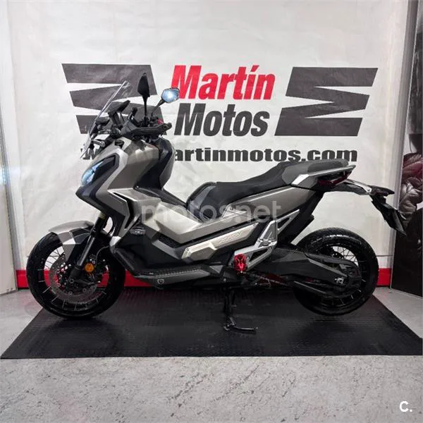 Honda X-ADV - Vista 8