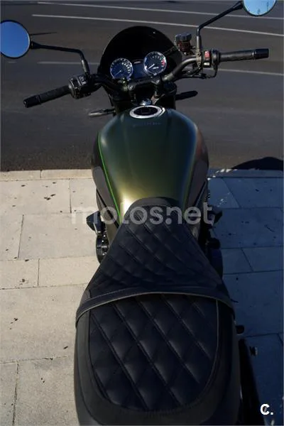 Kawasaki Z900RS - Vista 4