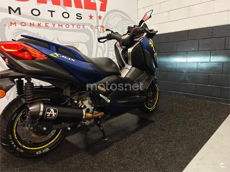 Yamaha XMAX 300 - Vista 3