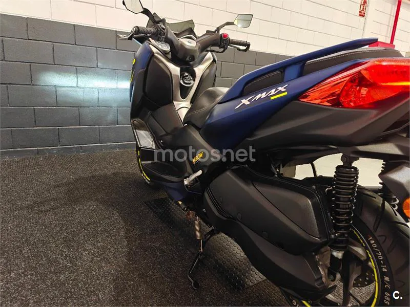 Yamaha XMAX 300 - Vista 6