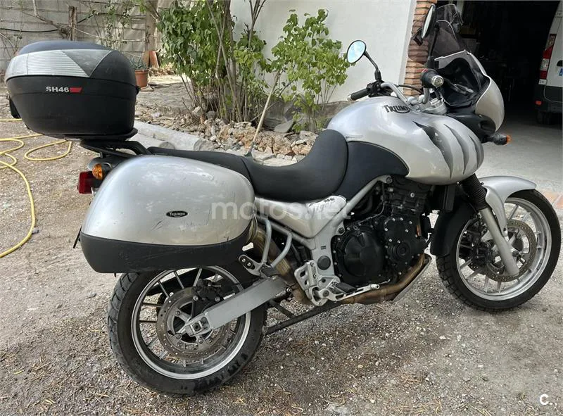 Triumph Tiger 955 2700 € 2007 Granada - 2