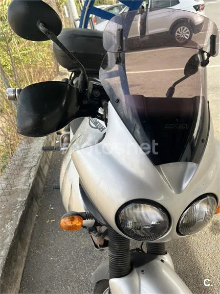Triumph Tiger 955 - Vista 4