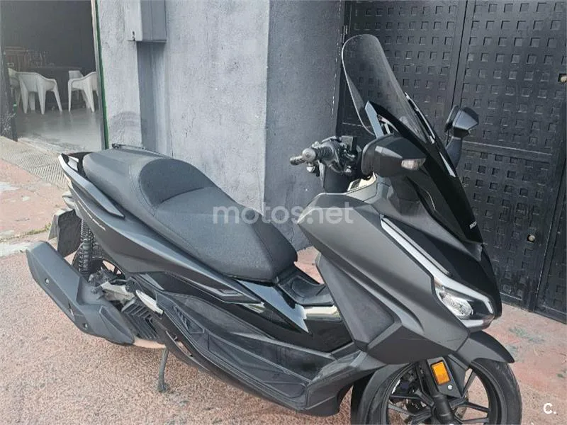 Honda Forza 125 - Vista 3