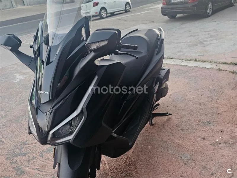 Honda Forza 125 - Vista 4