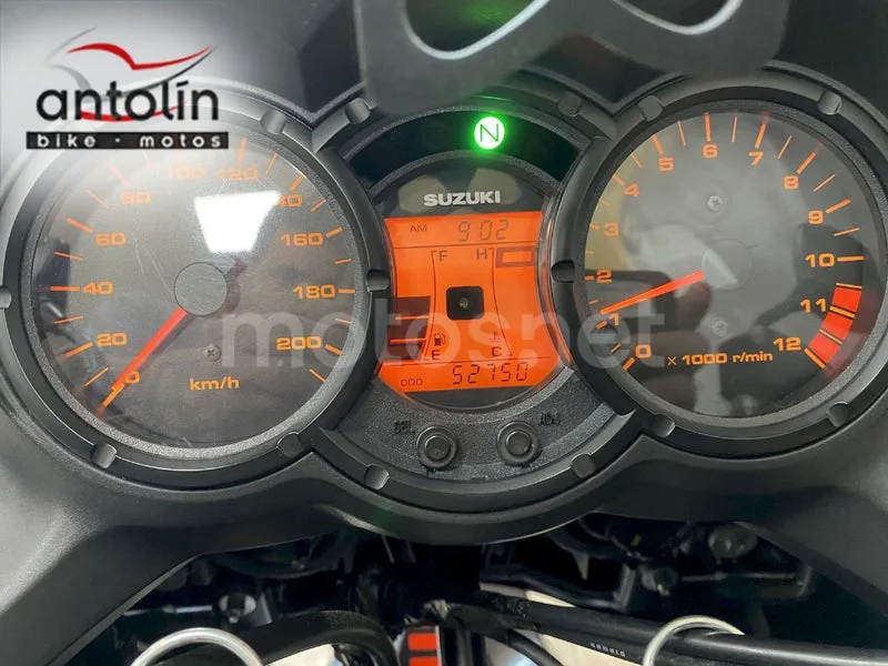 Suzuki V-Strom 650 - Vista 25