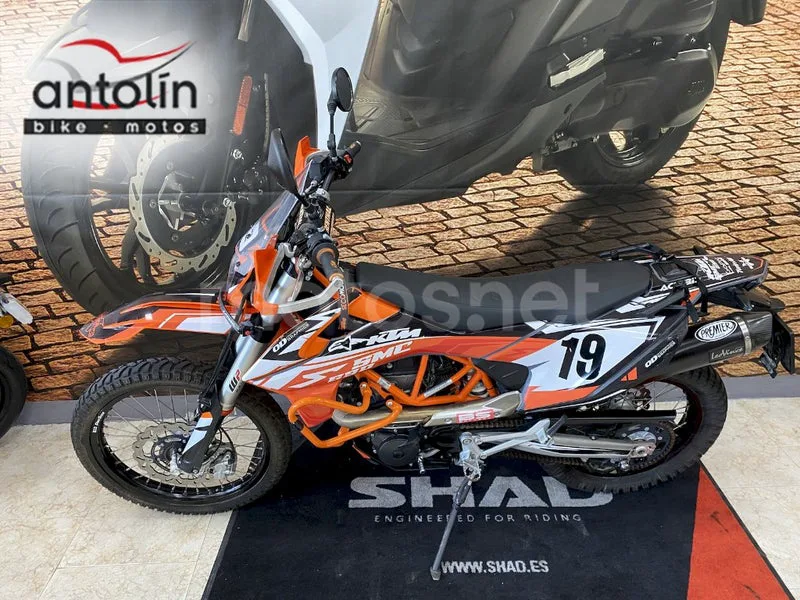 KTM 690 Enduro R – Vista 17