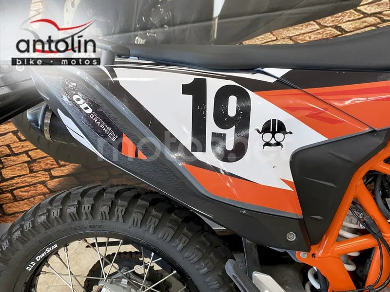 KTM 690 Enduro R – Vista 5