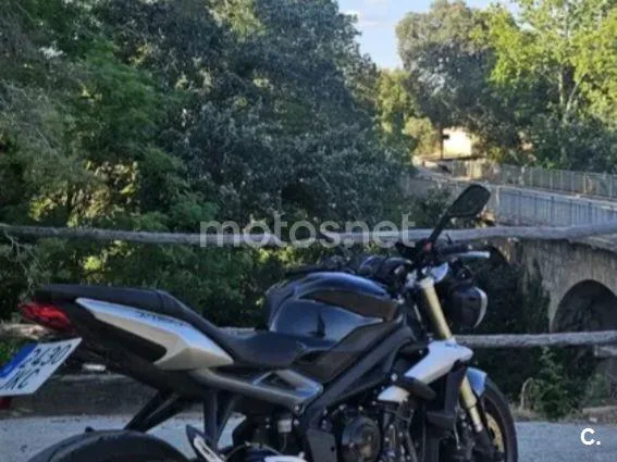 Triumph Street Triple 3500 € 2014 Barcelona - 1