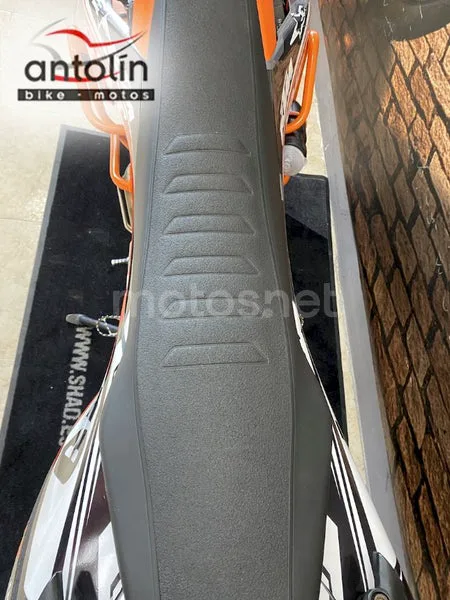 KTM 690 Enduro R – Vista 12