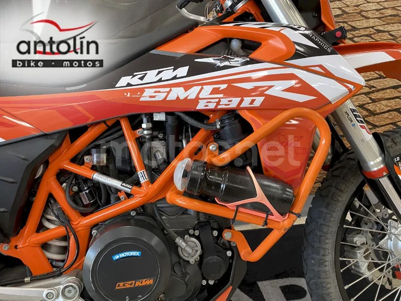 KTM 690 Enduro R – Vista 6
