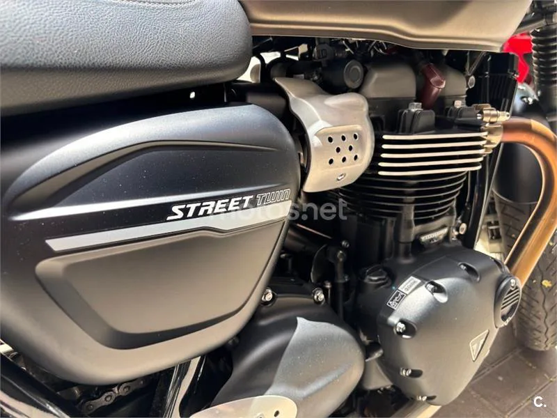 Triumph Street Twin - Vista 4