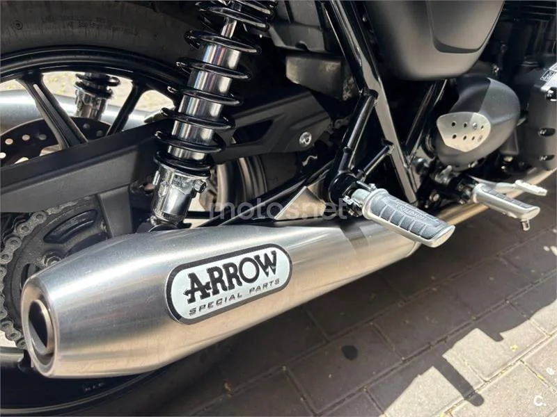 Triumph Street Twin - Vista 5