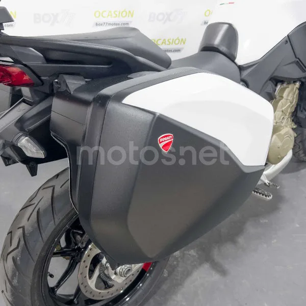 Ducati Multistrada V4 - Vista 23