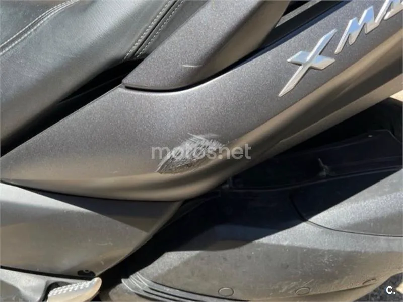 Yamaha XMAX 300 - Vista 5