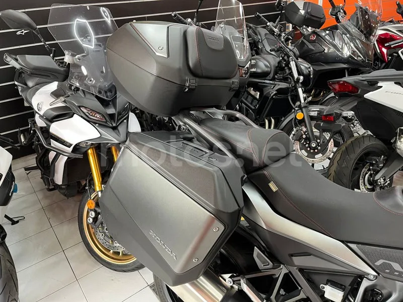 Honda NT1100 - Vista 3
