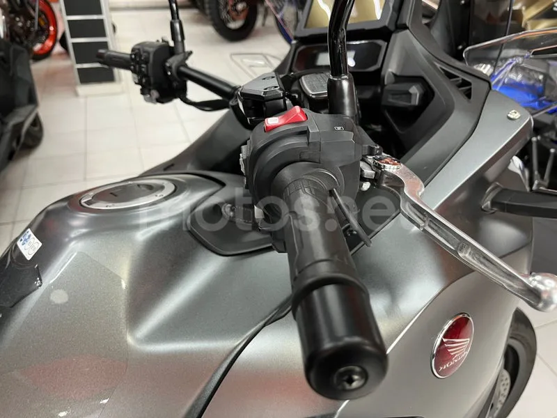 Honda NT1100 - Vista 5