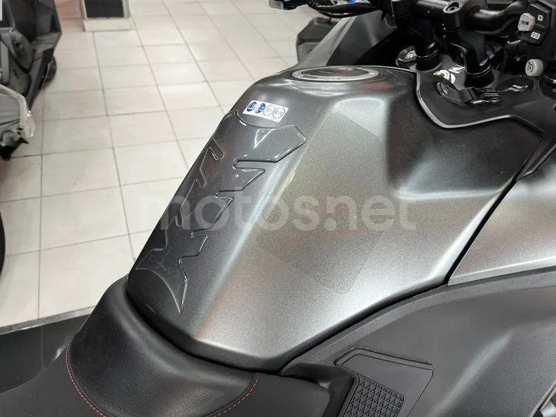 Honda NT1100 - Vista 10
