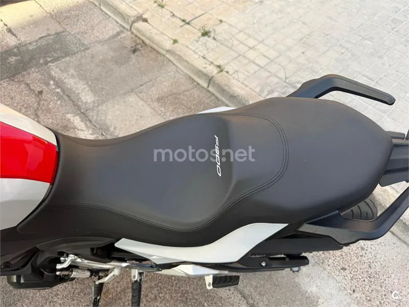 BMW F 900 R - Vista 10