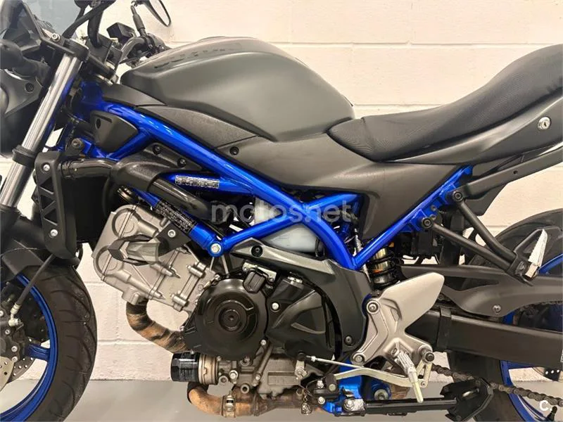Suzuki SV650 - Vista 14