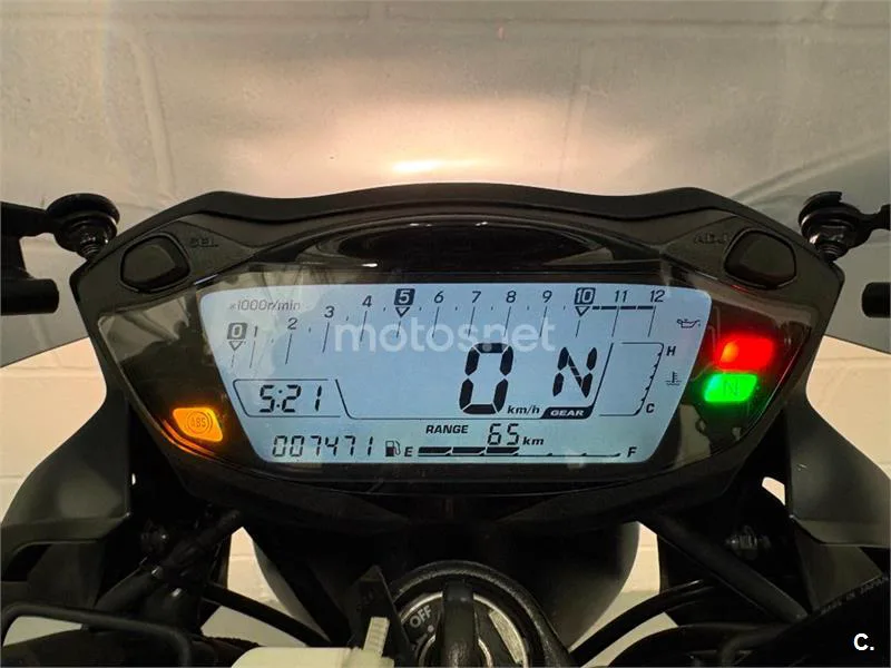 Suzuki SV650 - Vista 21