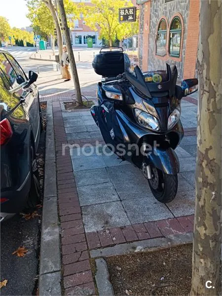 Suzuki Burgman 650 Executive 2600 € 2006 Madrid - 1