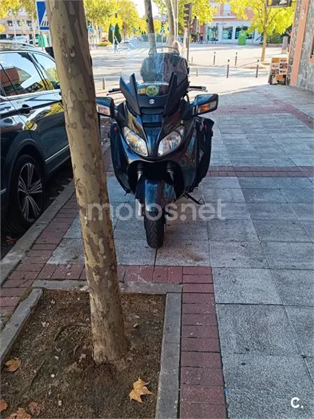 Suzuki Burgman 650 Executive 2600 € 2006 Madrid - 2