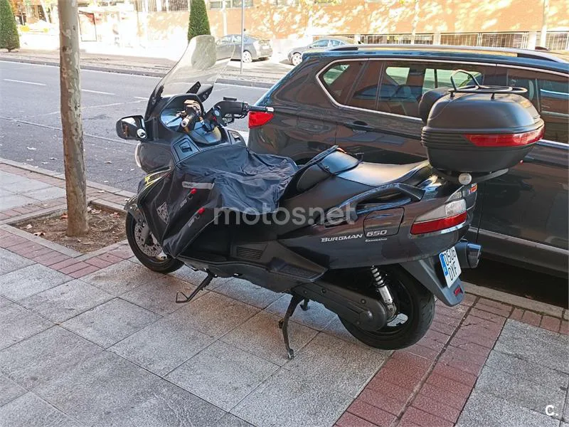 Suzuki Burgman 650 Executive - Vista 3