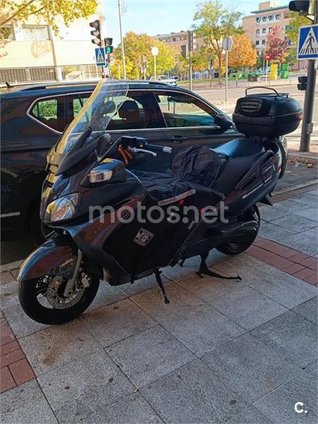 Suzuki Burgman 650 Executive - Vista 4